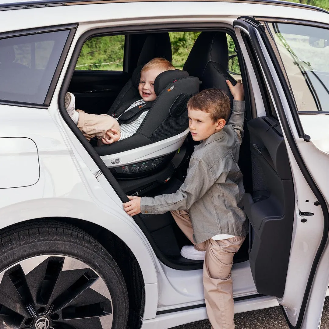 BeSafe Beyond Car Seat - Fresh Black Cab