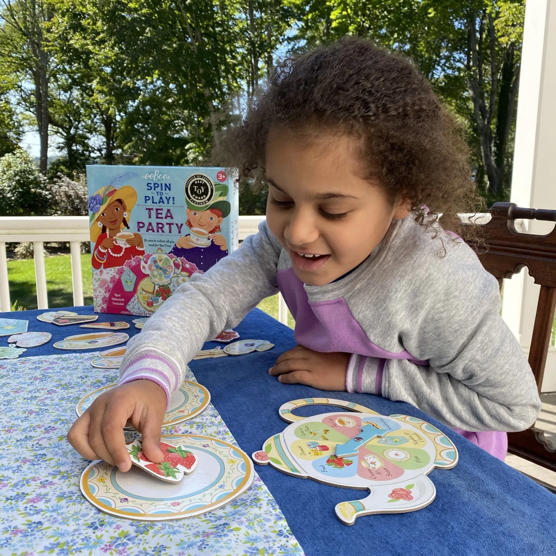 eeBoo Tea Party Spinner Game (2ed)