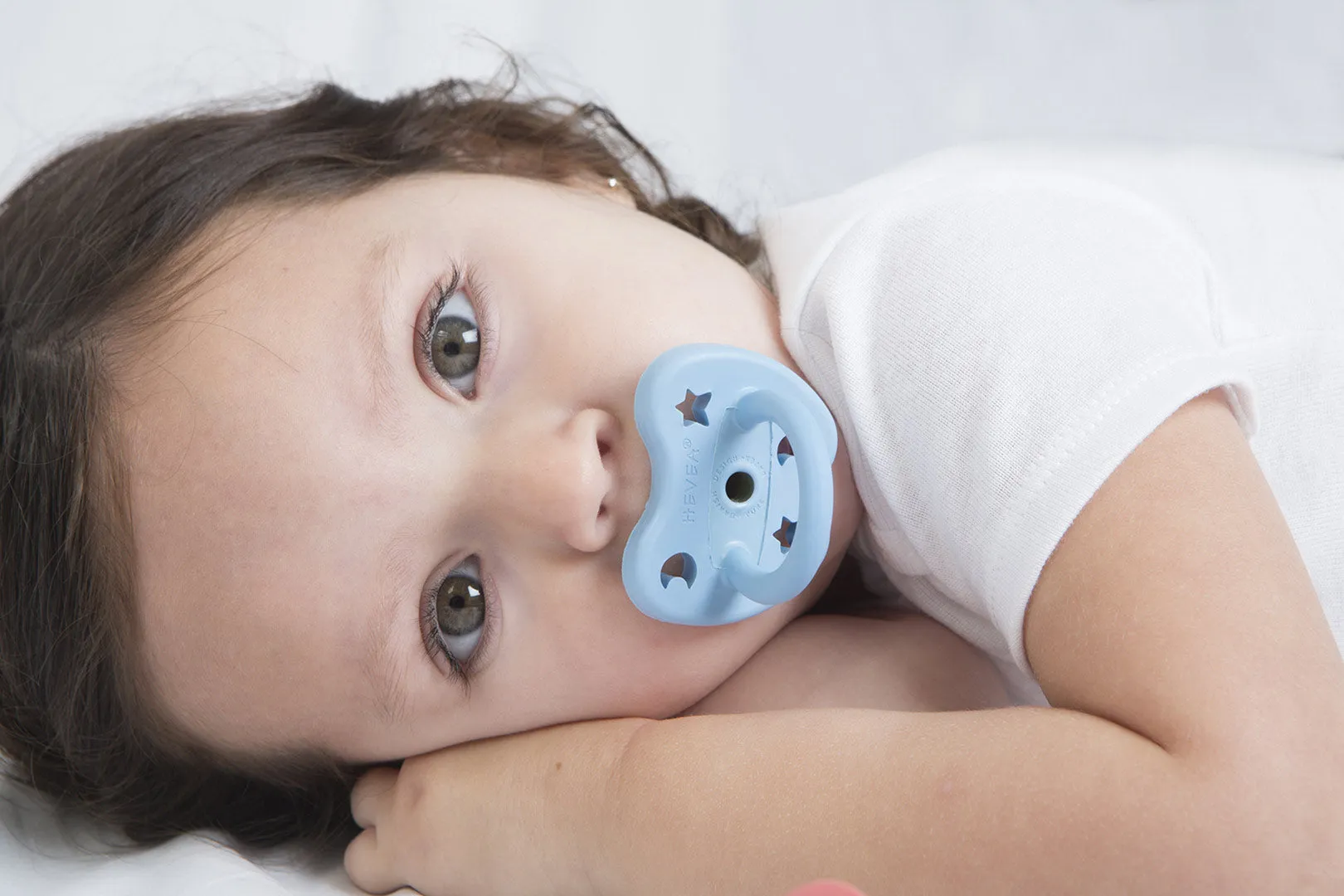Hevea Pacifier 2-pack Orthodontic | Cottage Blue & Gorgeous Grey 3-36 months POUCH