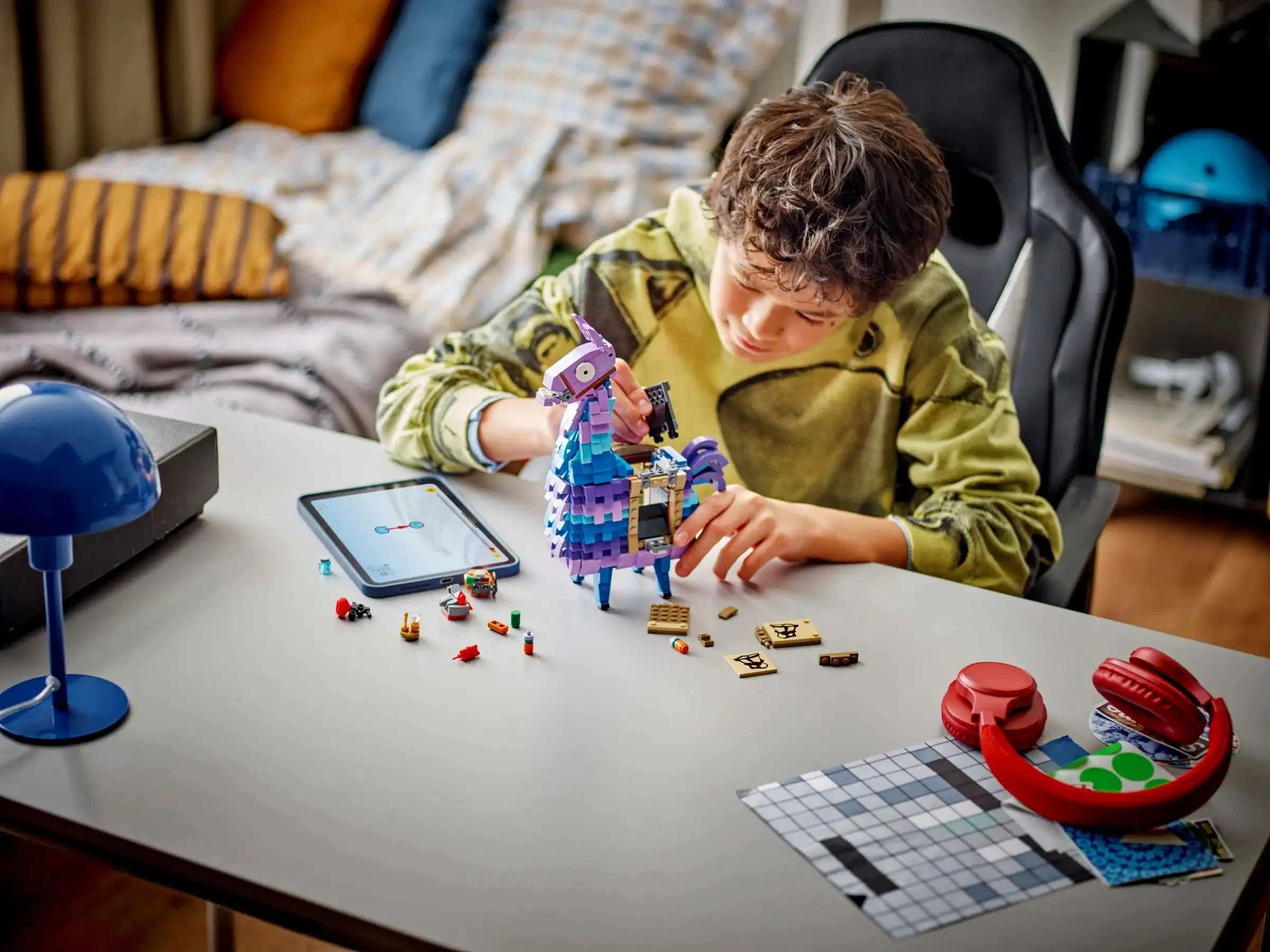 LEGO FORTNIGHT 77071 Supply Llama