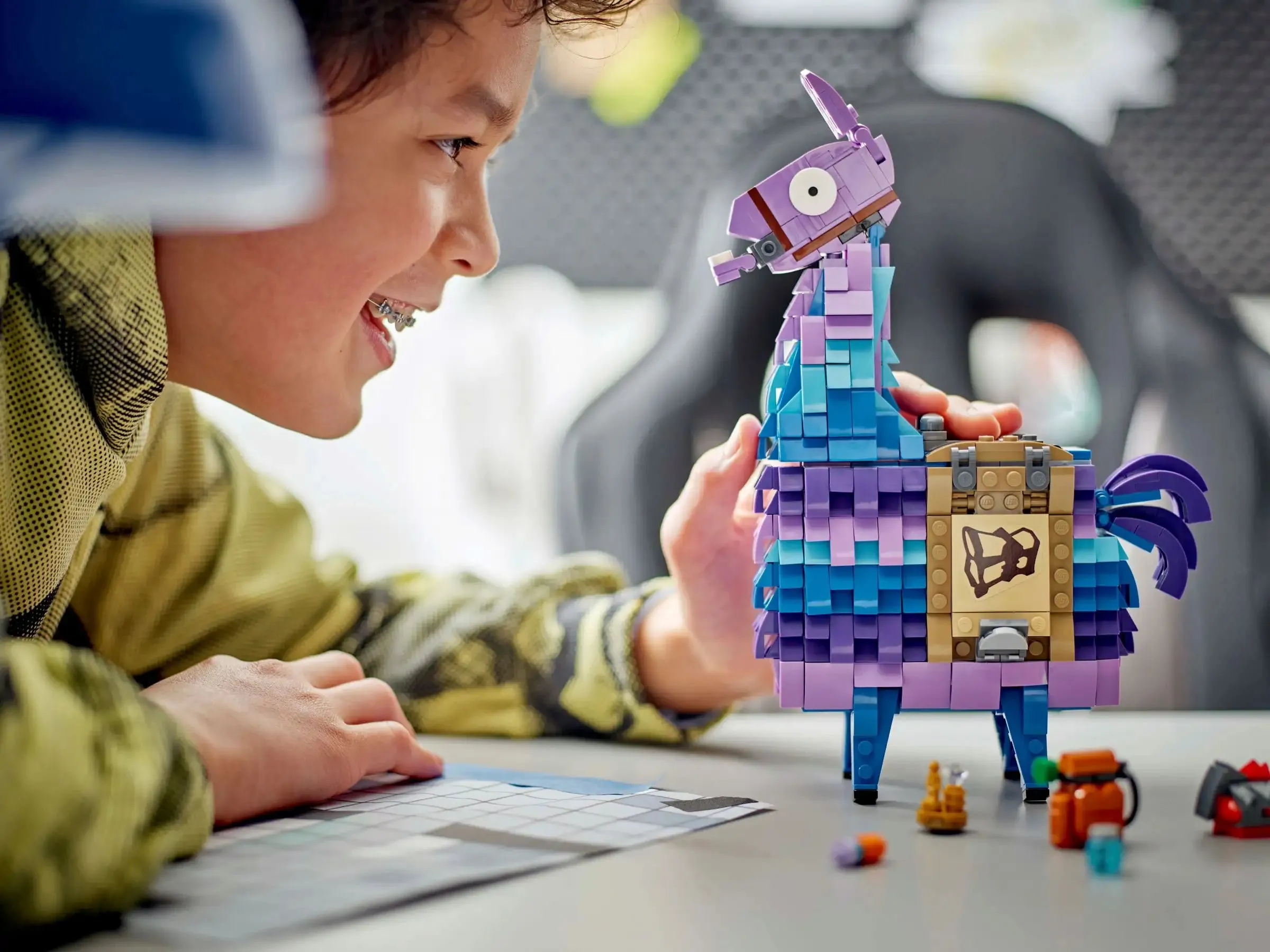 LEGO FORTNIGHT 77071 Supply Llama