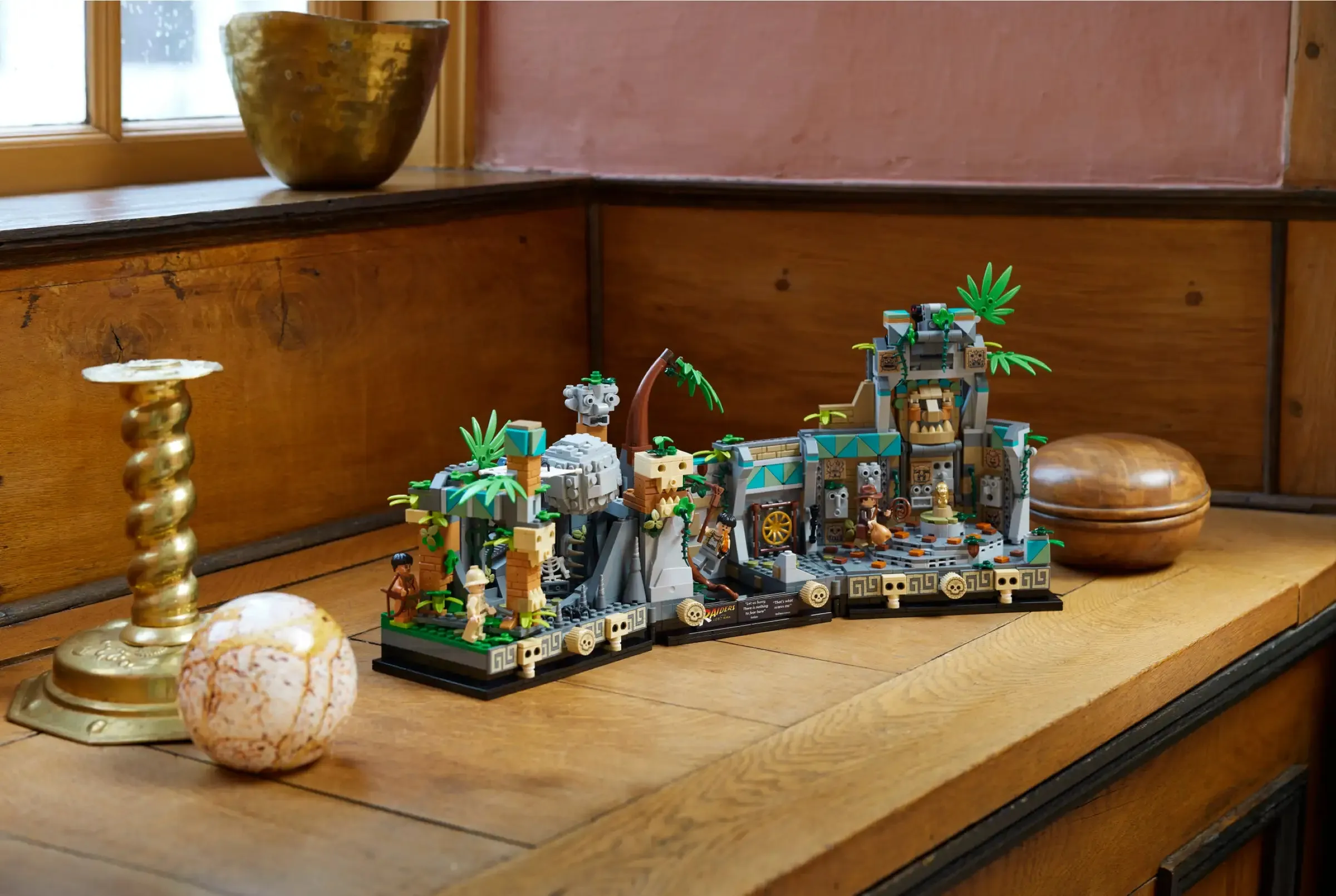 LEGO INDIANA JONES 77015 Temple of the Golden Idol