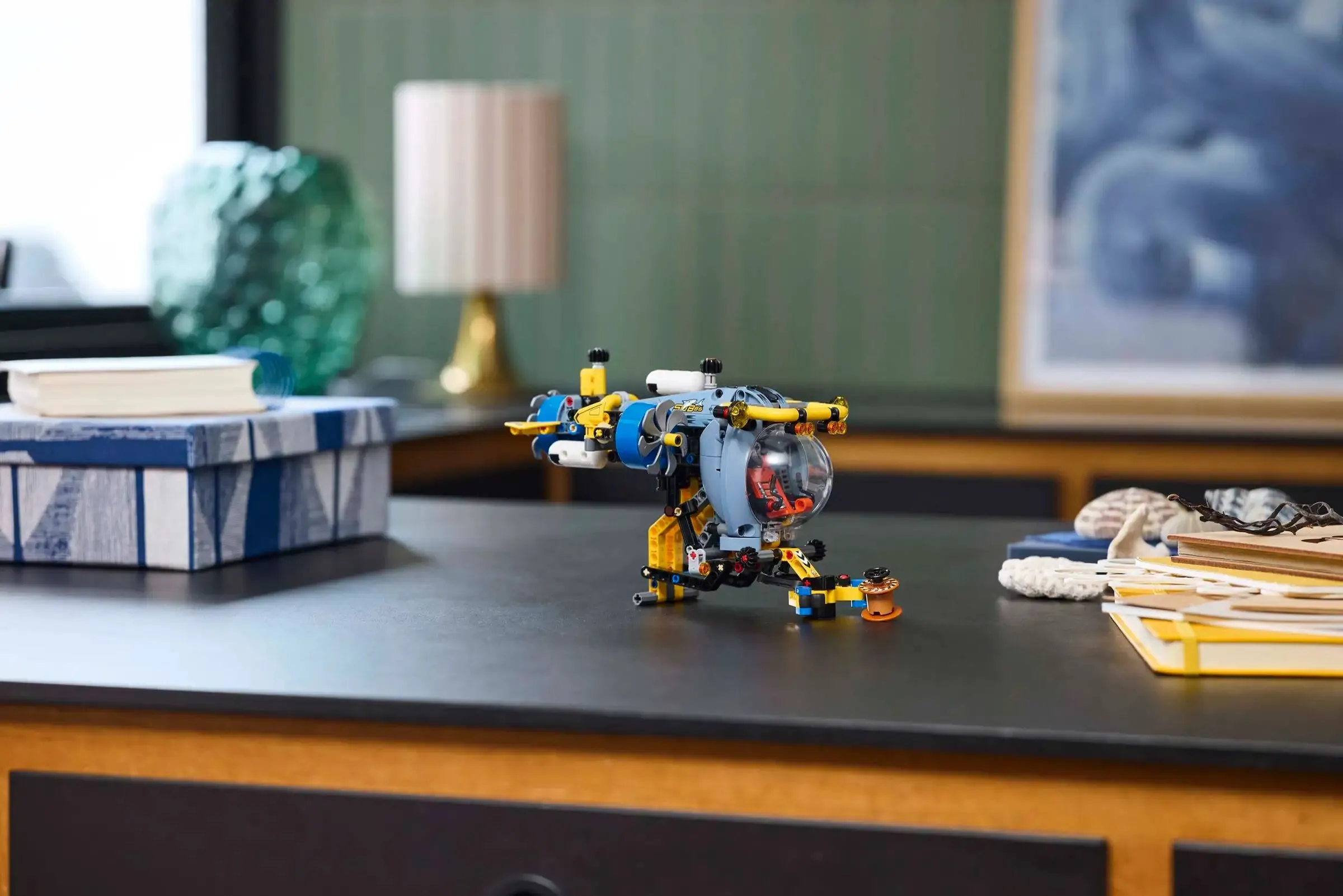 LEGO TECHNIC 42201 Deep-Sea Research Submarine