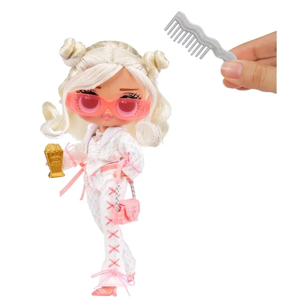 LOL Surprise  Tween Series 3 Fashion Doll Marilyn Star with 15 Surprises