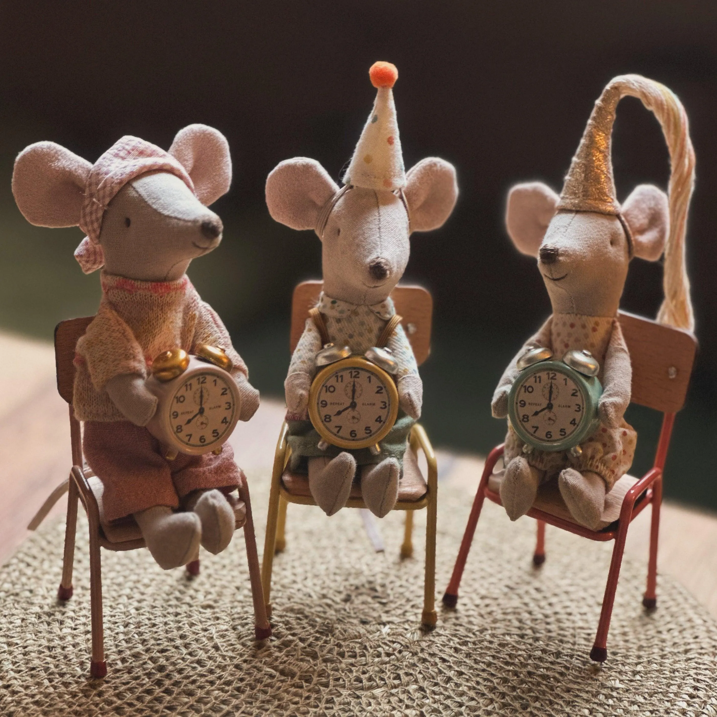 Maileg Chair Mouse Yellow SS25: NEW ARRIVAL