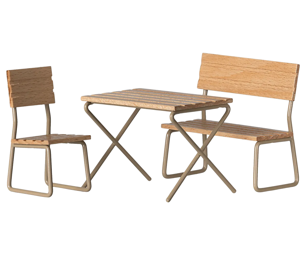 Maileg Garden Table and Bench Mouse Sized SS25: NEW ARRIVAL