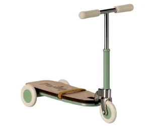 Maileg Kickboard Scooter Mint Green SS25: NEW ARRIVAL
