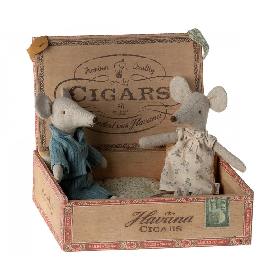 Maileg Mum and Dad Mice in Cigarbox