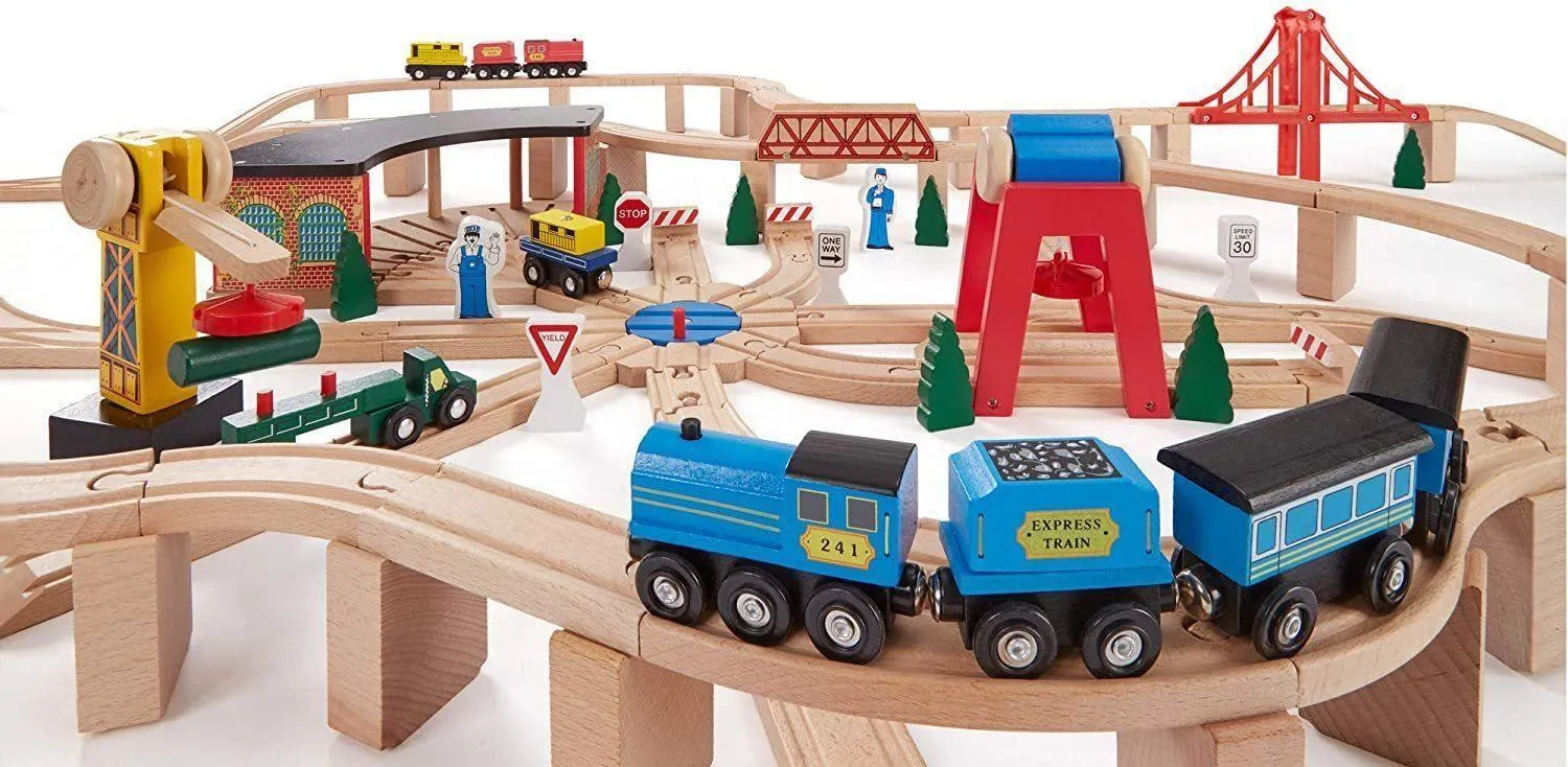 Melissa & Doug Wooden Railway Set 10701