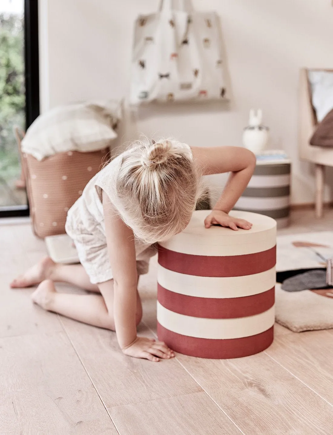 OYOY: Iro Stacking Stool - Vanilla / Nut