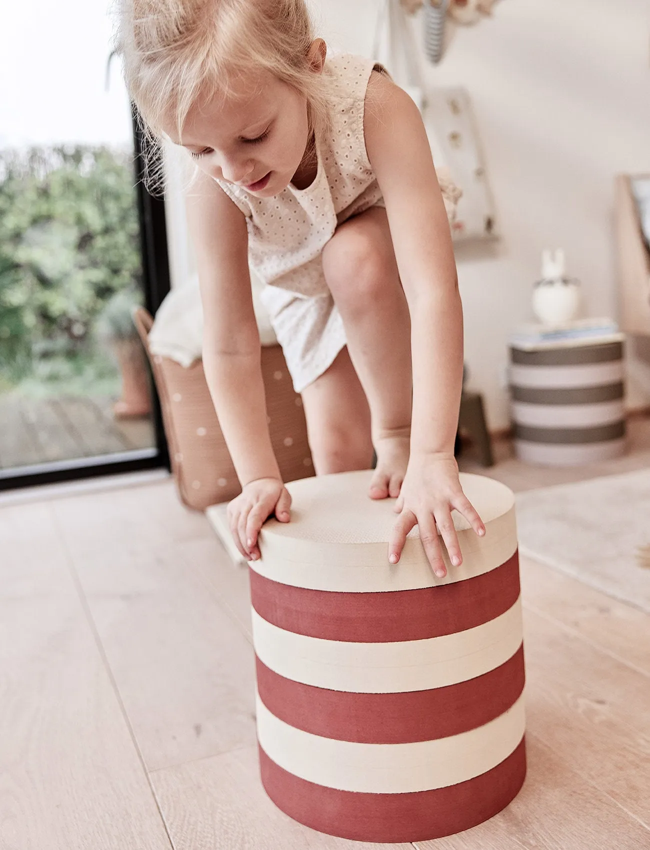 OYOY: Iro Stacking Stool - Vanilla / Nut