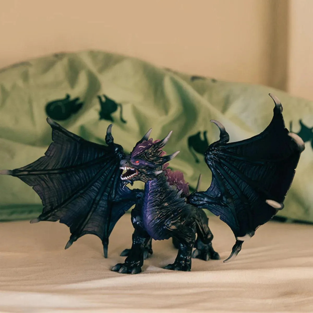 SCHLEICH 70152 Shadow Dragon Figure