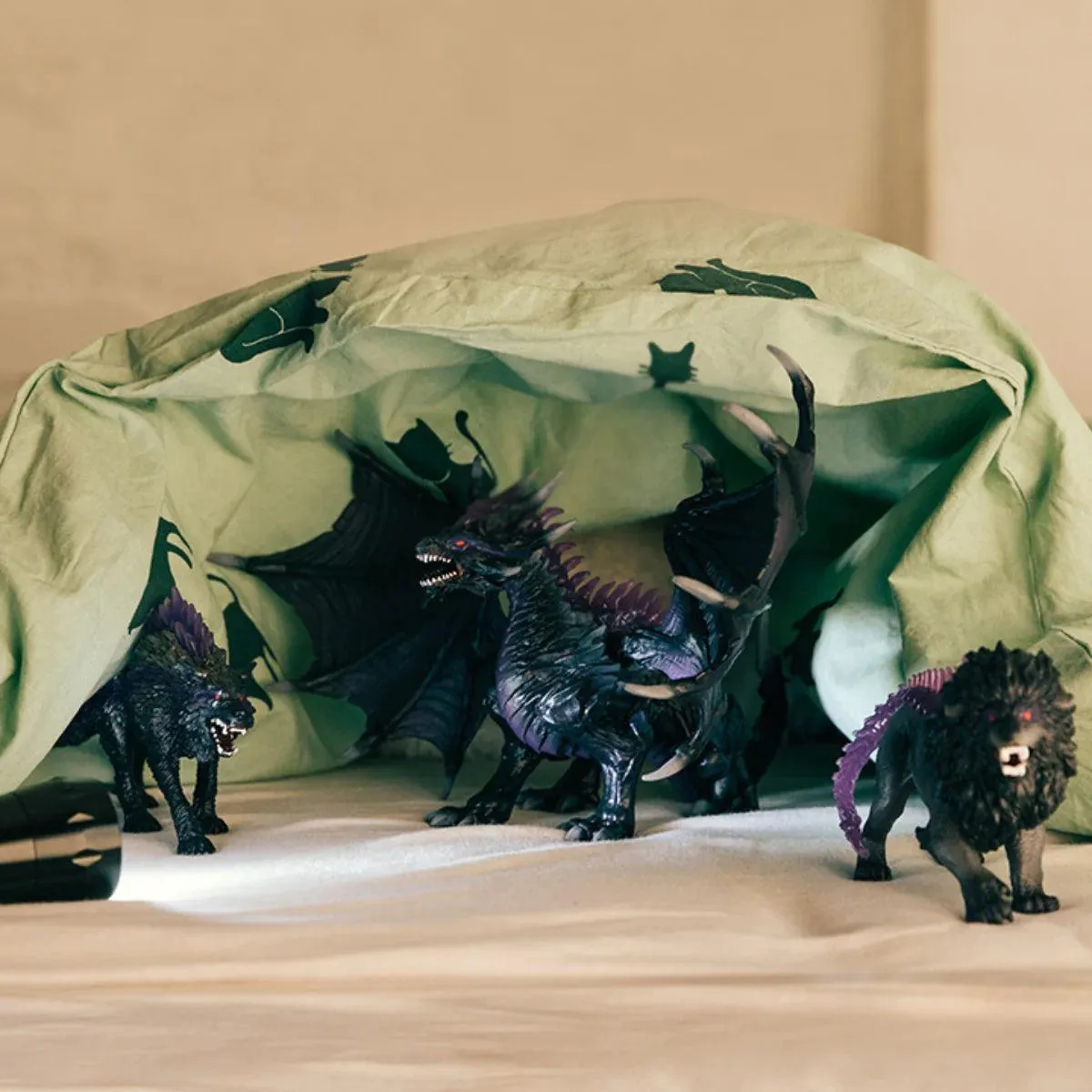 SCHLEICH 70152 Shadow Dragon Figure