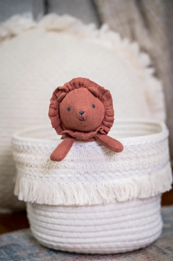 Tikiri Comforter | Lion with Rubber Leaf Teether
