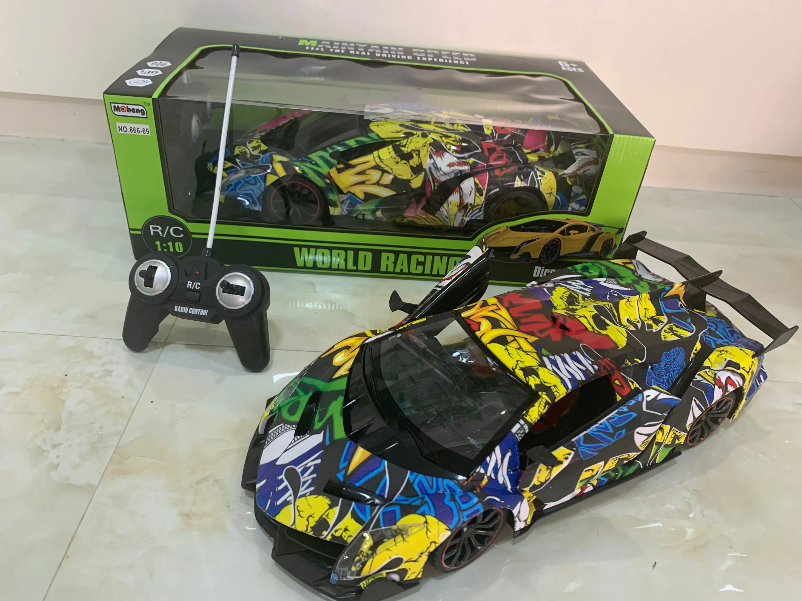World Racing 1:10 Remote Control Lamborghini Graffiti Racing Car