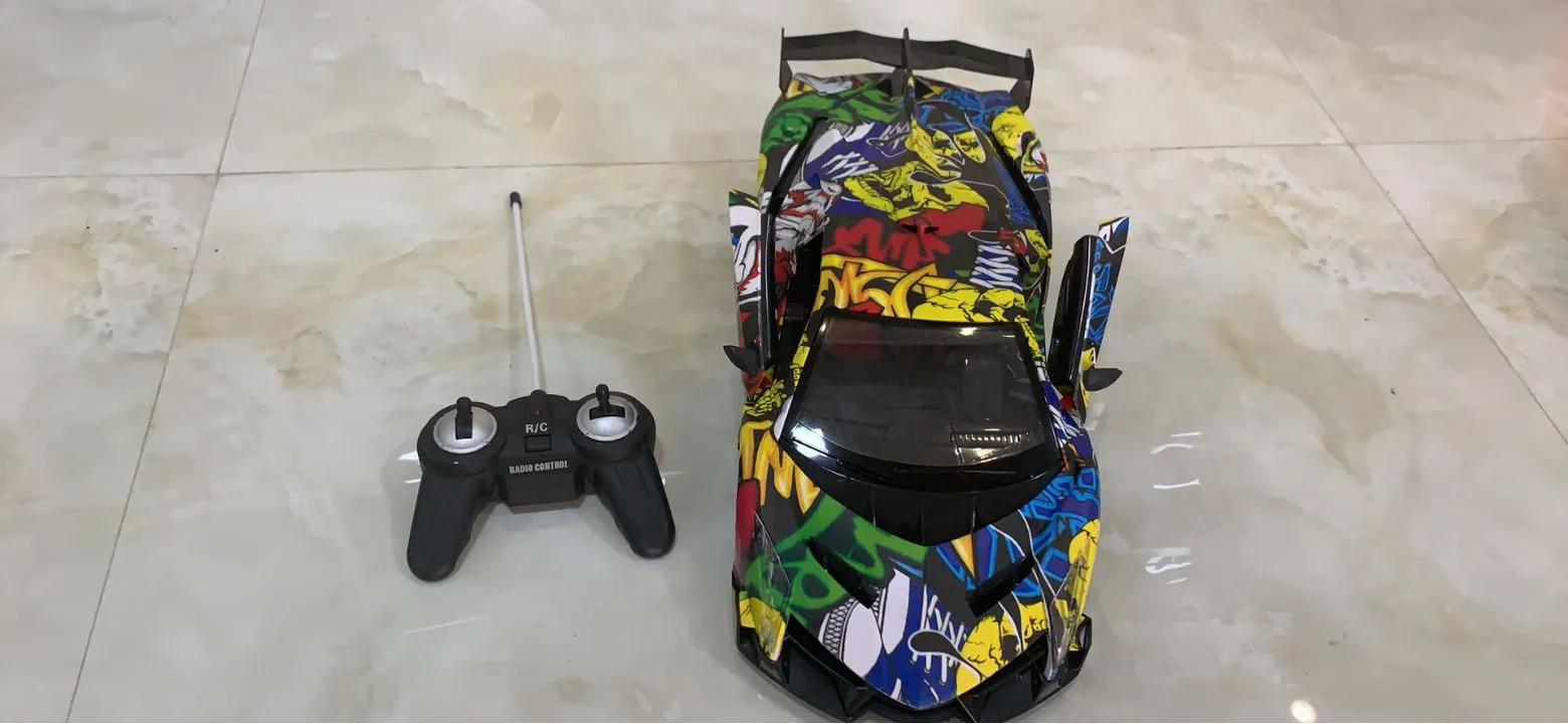 World Racing 1:10 Remote Control Lamborghini Graffiti Racing Car