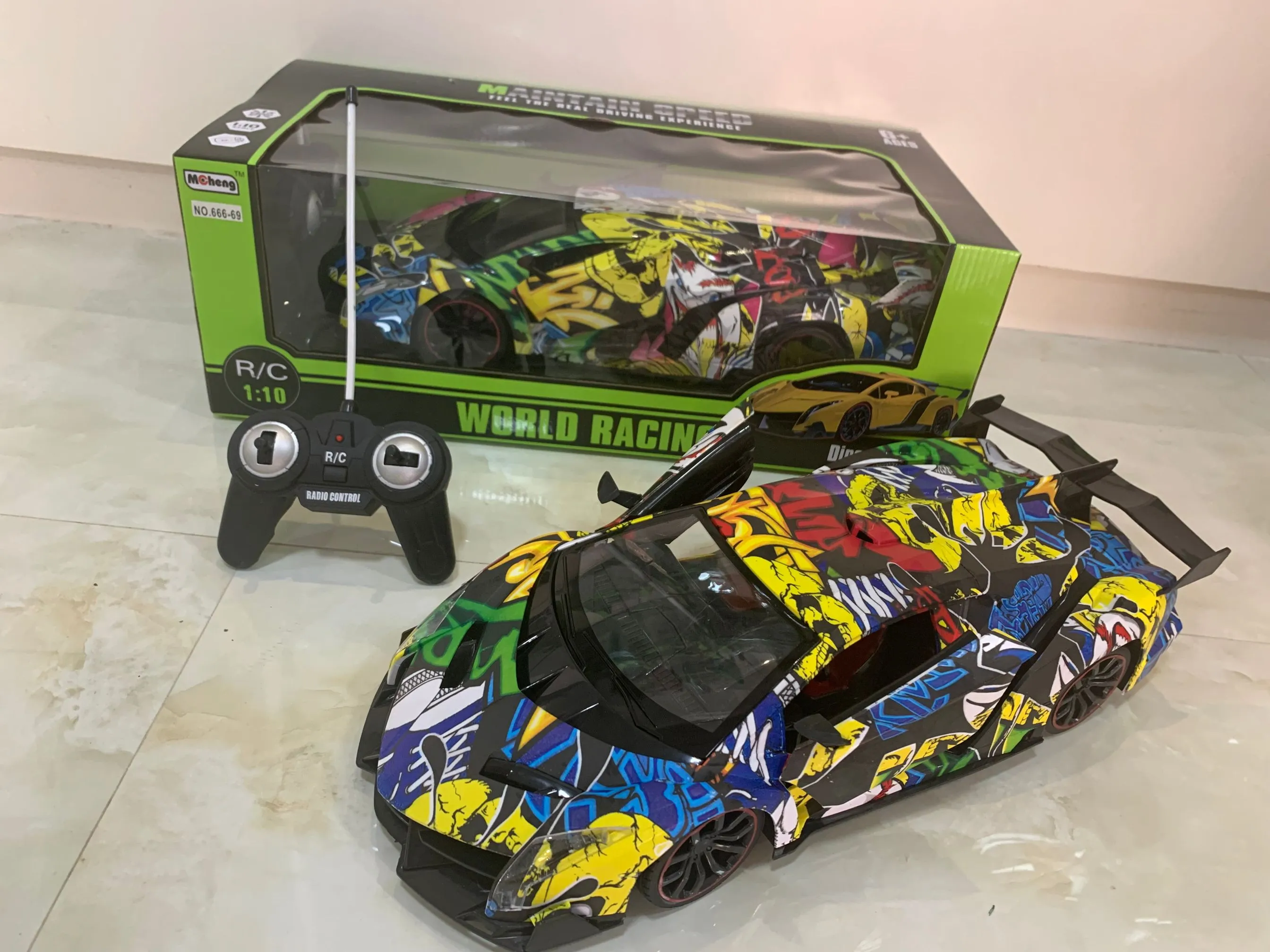 World Racing 1:10 Remote Control Lamborghini Graffiti Racing Car