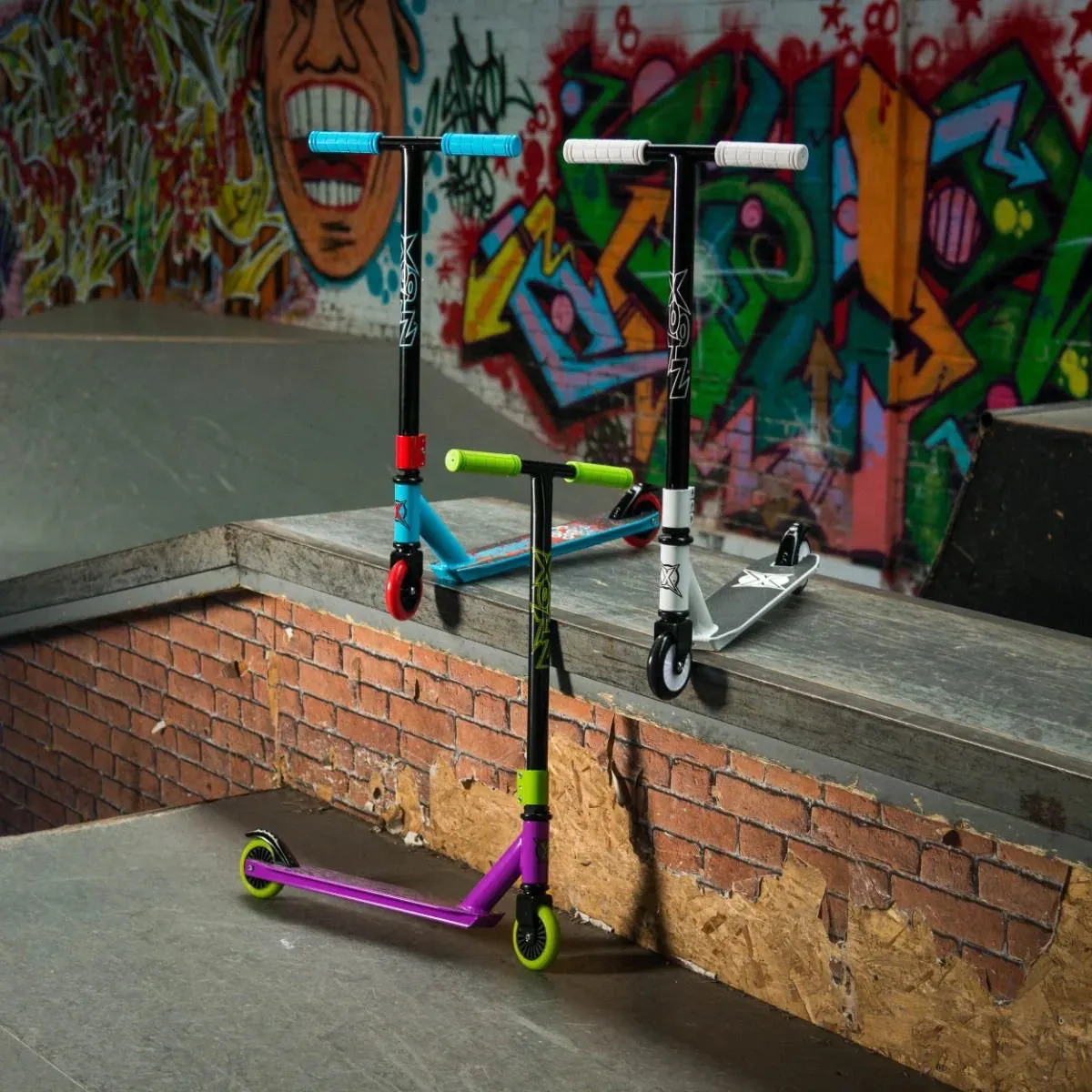 Xootz Toxic Stunt Scooter - Purple