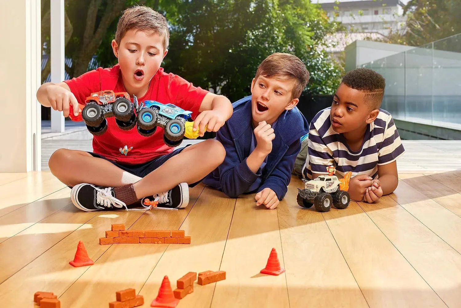ZURU SMASHERS Surprise-Monster Skull Truck Playset
